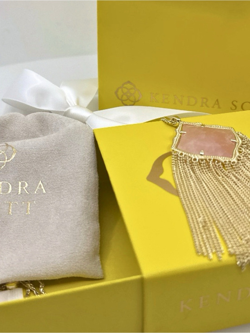 Kendra Scott Kingston Gold Long Pendant Necklace Pink Rose Quartz Gift Set - Picture 9 of 10